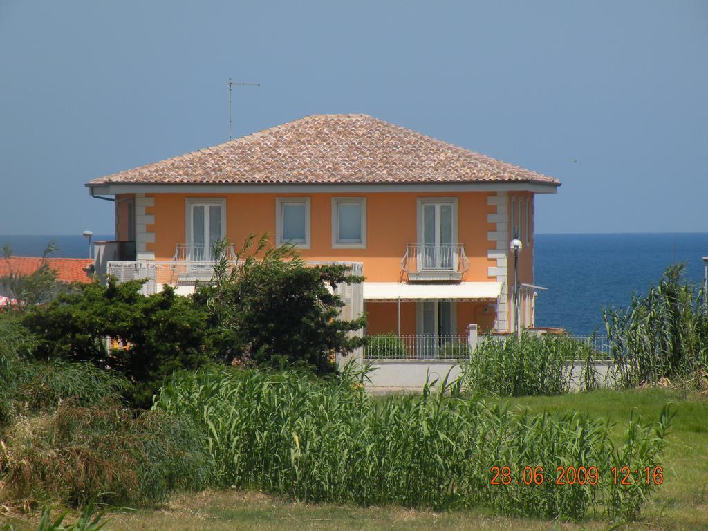 Case Vacanza Villa Doria Валледория Номер фото